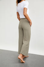 Load image into Gallery viewer, Olya Scallop Knit Pants