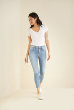 Load image into Gallery viewer, FALSE