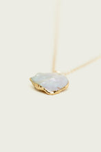 Load image into Gallery viewer, Leslie Francesca Pearl Drop Necklace