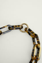 Load image into Gallery viewer, PLUMA Tortoise Collar Chain