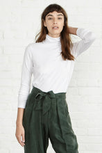 Load image into Gallery viewer, Flannery Turtleneck