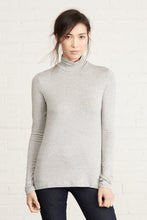 Load image into Gallery viewer, Flannery Turtleneck