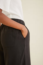 Load image into Gallery viewer, AMADI Wide Leg Crop Pant
