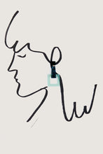 Load image into Gallery viewer, Après Ski Girafe Earring
