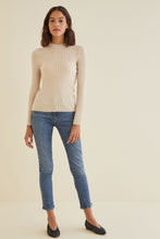 Load image into Gallery viewer, Diarte Valley Sweater
