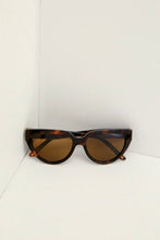 Load image into Gallery viewer, Carla Colour Stella Sunglasses
