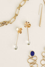 Load image into Gallery viewer, Tiro Tiro Cuarzo Earring

