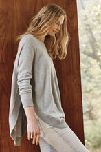 Load image into Gallery viewer, Leslie Francesca Exclusive Cabachon 3-Stone Ring
