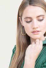 Load image into Gallery viewer, SOKO Mezi Tapered Hoops
